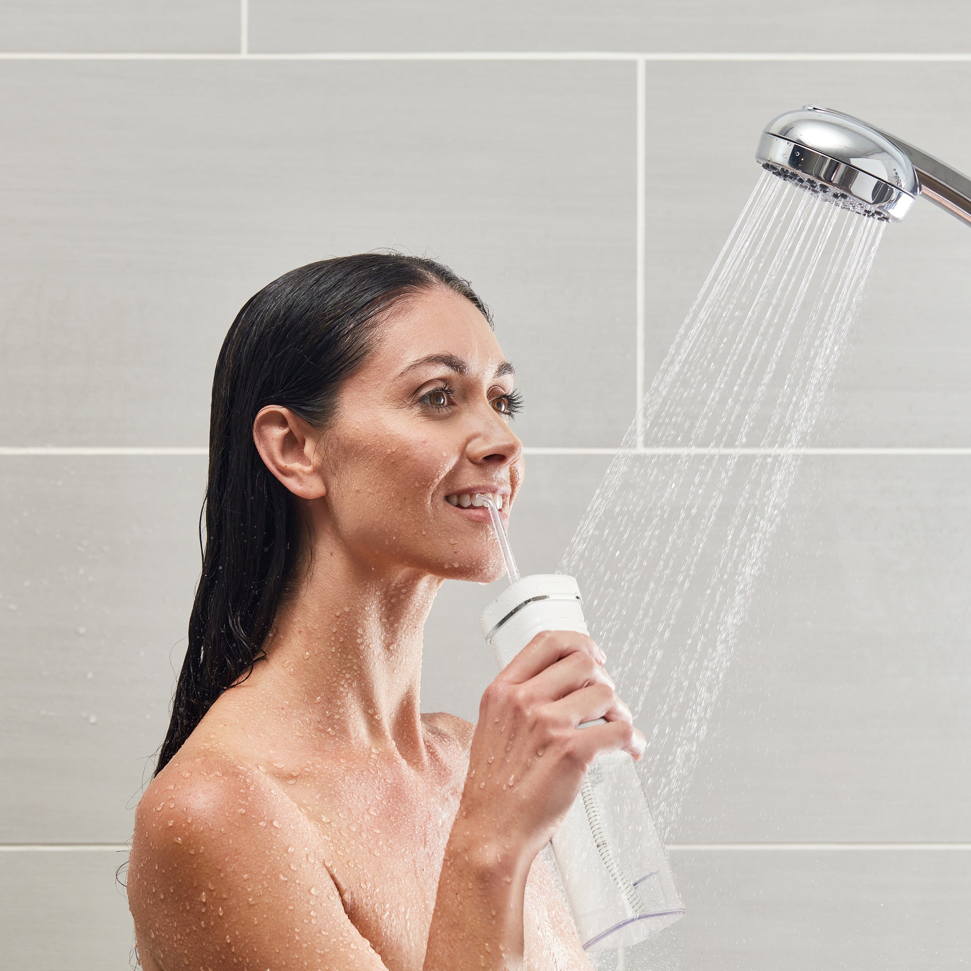 Using the Cordless Slide Professional Water Flosser WF-17 White in the Shower